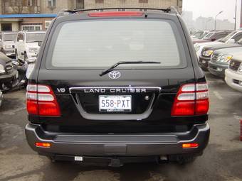 2003 Toyota Land Cruiser Pictures