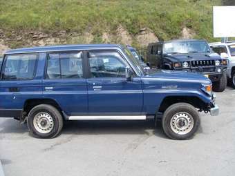 2003 Toyota Land Cruiser Wallpapers