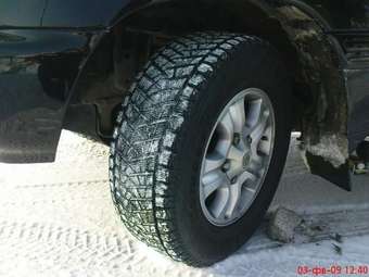 2003 Toyota Land Cruiser Pictures