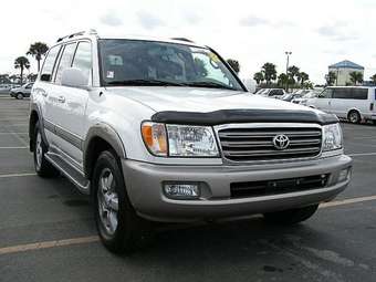 2003 Toyota Land Cruiser Pics
