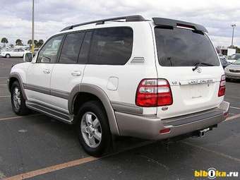2003 Toyota Land Cruiser Pictures