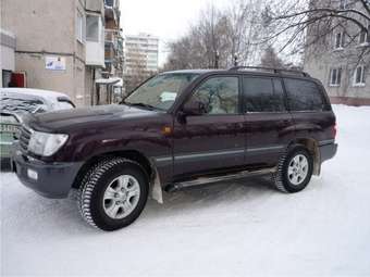 2003 Toyota Land Cruiser Pictures