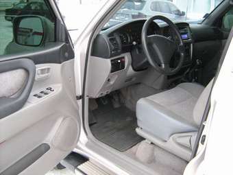 2003 Toyota Land Cruiser Wallpapers