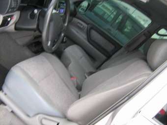 2003 Toyota Land Cruiser Images