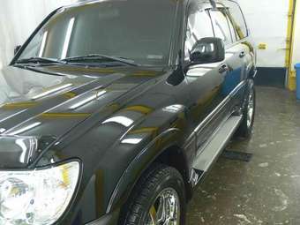 2003 Toyota Land Cruiser Images