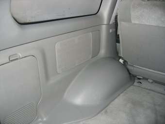 2003 Toyota Land Cruiser Pictures