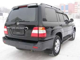 2003 Toyota Land Cruiser Pictures