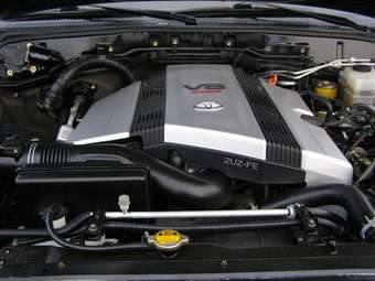 2003 Toyota Land Cruiser Pictures