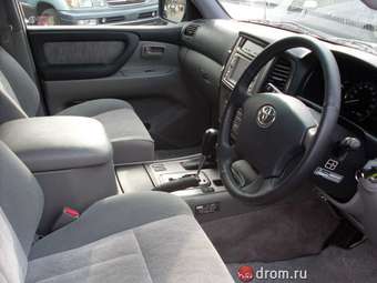 2003 Toyota Land Cruiser Pics