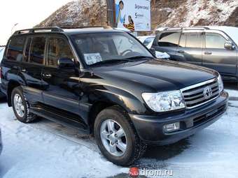 2003 Toyota Land Cruiser Pictures