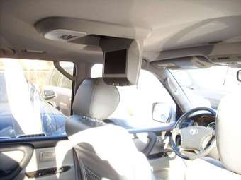 2003 Toyota Land Cruiser Photos