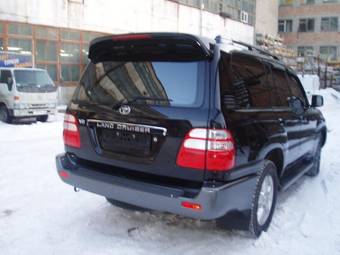 2003 Toyota Land Cruiser Images