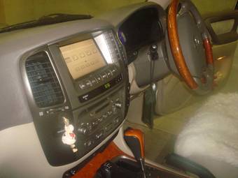 2003 Toyota Land Cruiser Pics