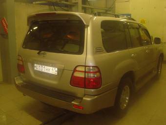 2003 Toyota Land Cruiser Pictures