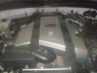 2003 Toyota Land Cruiser Pictures