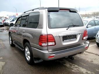 2003 Toyota Land Cruiser Pictures