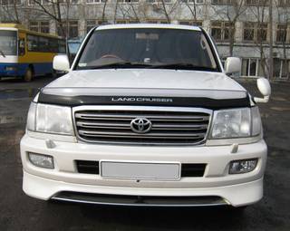 2003 Toyota Land Cruiser Photos
