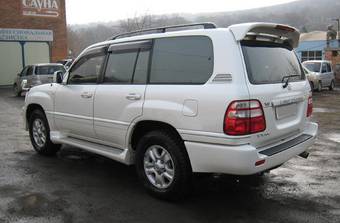 2003 Toyota Land Cruiser Wallpapers