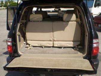 2003 Toyota Land Cruiser Pictures