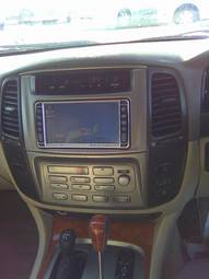 2003 Toyota Land Cruiser Pics