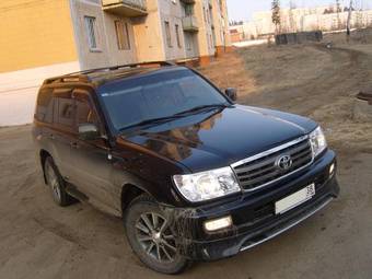 2003 Toyota Land Cruiser Pictures