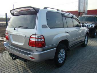 2003 Toyota Land Cruiser Photos