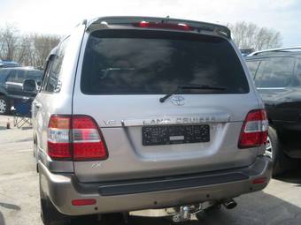 2003 Toyota Land Cruiser Pictures