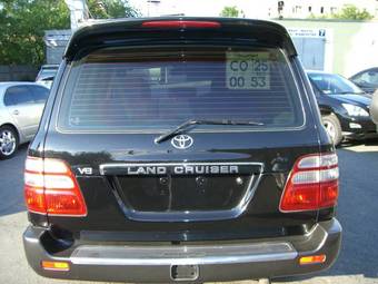 2003 Toyota Land Cruiser Photos