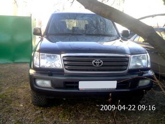 2003 Toyota Land Cruiser Pictures