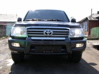 2003 Toyota Land Cruiser Photos