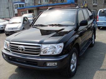 2003 Toyota Land Cruiser Images