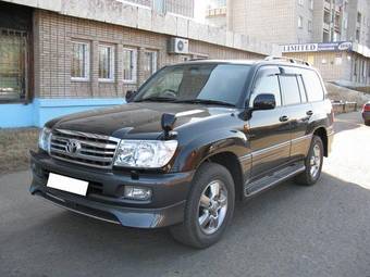 2003 Toyota Land Cruiser Pictures