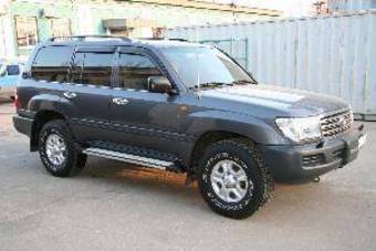 2003 Toyota Land Cruiser Photos