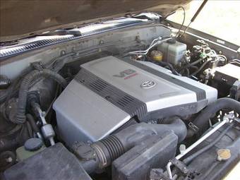 2003 Toyota Land Cruiser Photos