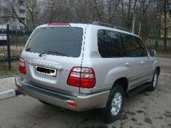 2003 Toyota Land Cruiser Pictures