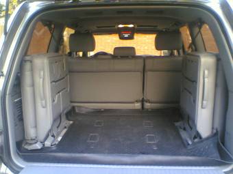 2003 Toyota Land Cruiser Pictures