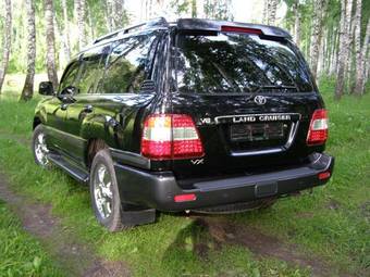 2003 Toyota Land Cruiser Photos