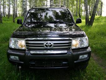 2003 Toyota Land Cruiser Photos