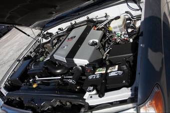2003 Toyota Land Cruiser Pictures