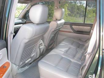 2003 Toyota Land Cruiser Pictures