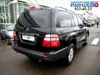 2003 Toyota Land Cruiser Pictures
