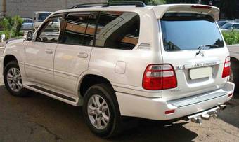 2003 Toyota Land Cruiser Pictures