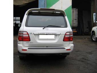 2003 Toyota Land Cruiser Images