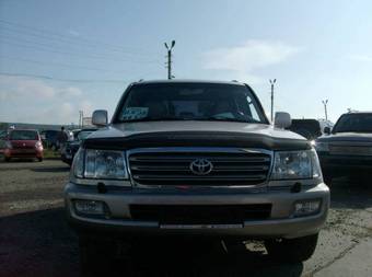 2003 Toyota Land Cruiser Images