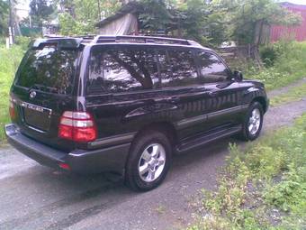 2003 Toyota Land Cruiser Photos