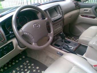 2003 Toyota Land Cruiser Pics