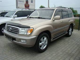 2003 Toyota Land Cruiser Pictures