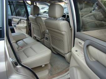 2003 Toyota Land Cruiser Images