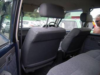 2003 Toyota Land Cruiser Images