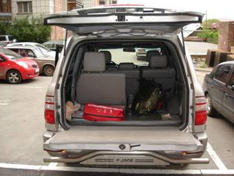2003 Toyota Land Cruiser Images